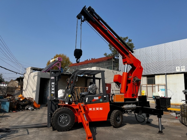 叉車尾吊的主要特性與優(yōu)勢